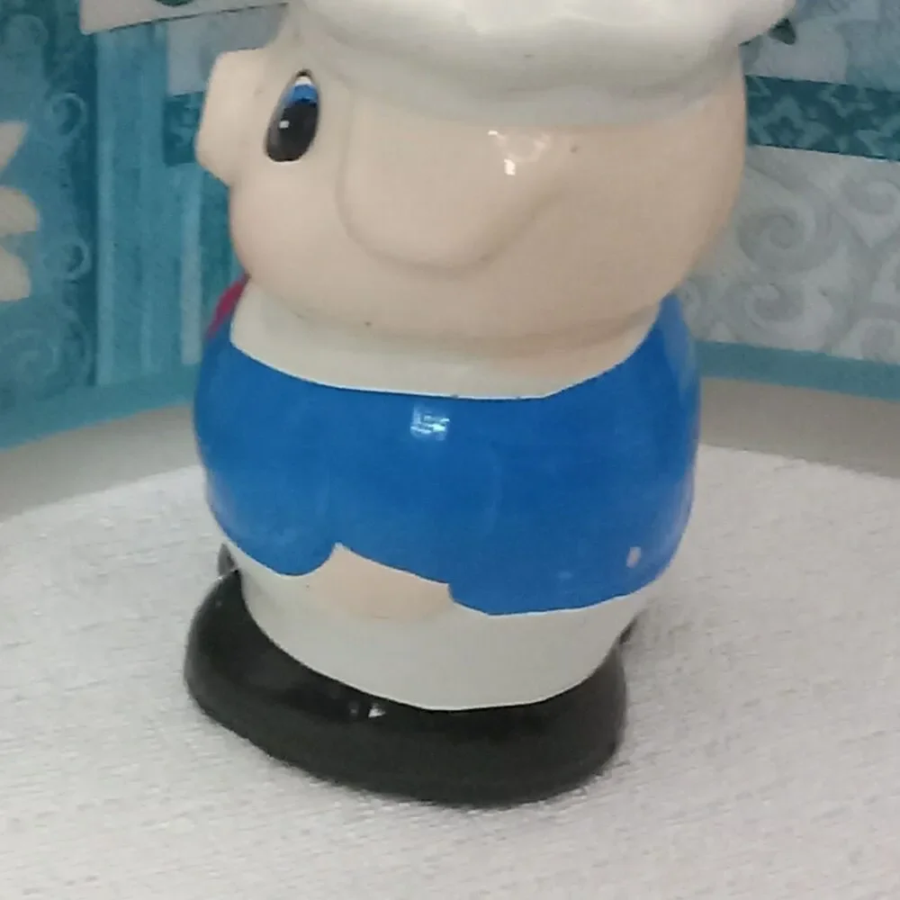 Unbranded novelty cartoonish
